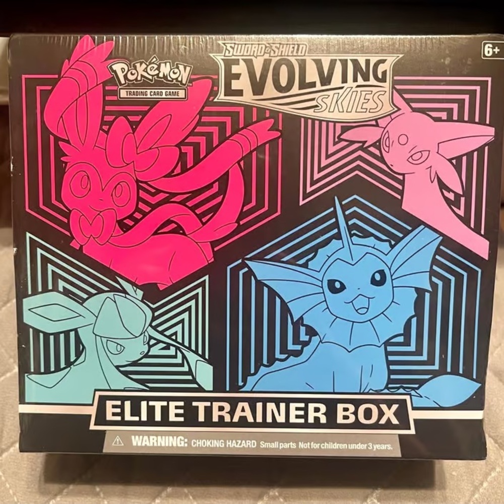 Pokémon Evolving Skies ETB Factory Sealed